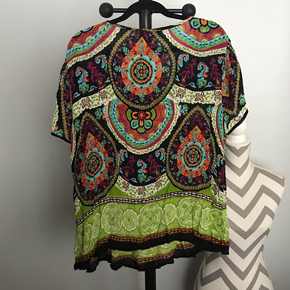 Patterned top - Picture 4 of 4
